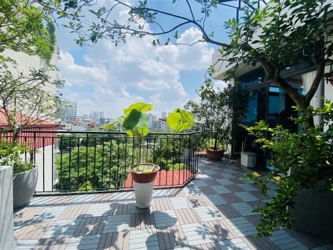 Bán nhà ngã tư sở, view hồ, ở và cho thuê Apartment, chung cư mini 128 m2, 7 tầng, 3 mặt thoáng, 15 phòng cho thuê 130tr/tháng, thang máy, ô tô đỗ cửa