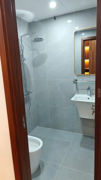 Tôi là chủ nhà!!! Cần bán căn hộ chung cư 90 m2,3 PN Tòa 4F Vũ Phạm Hàm - Trung Hòa;ban công Đông Nam
