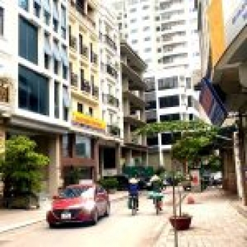 CĂN HỘ 2 NGỦ DT 43M NGÕ 603 LẠC LONG QUÂN – TÂY HỒ GIÁ GẦN TỶ