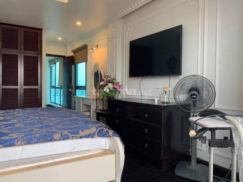 Chính chủ cho thuê căn hộ cao cấp đủ tiện nghi phố Hàng Than