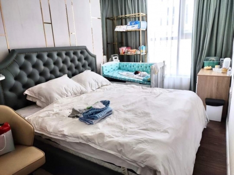 Cho thuê căn hộ 09 tòa R1 Sunshine reverside Phú Thượng, Tây Hồ. DT 100 m2, 3 PN full đồ