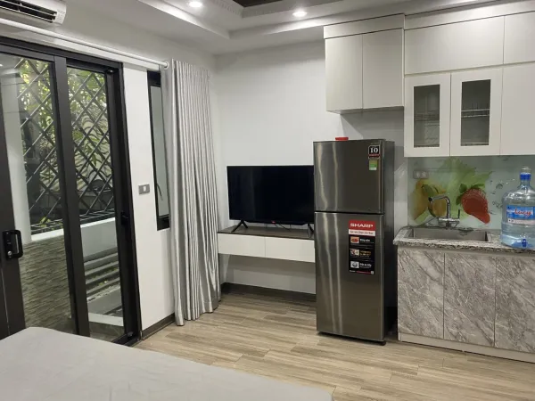 Cho thuê Căn chung cư mini tại Trích Sài, Tây Hồ Full đồ. Ngõ nông rộng, ban công View hồ cực thoáng. Chỉ 6tr