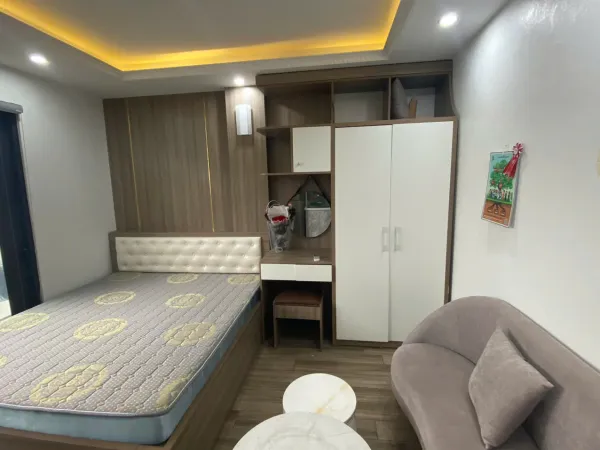 Cho thuê Căn chung cư mini vị trí đẹp nhất phố Trích Sài, Tây Hồ. View toàn mặt hồ. Chỉ 7.5tr