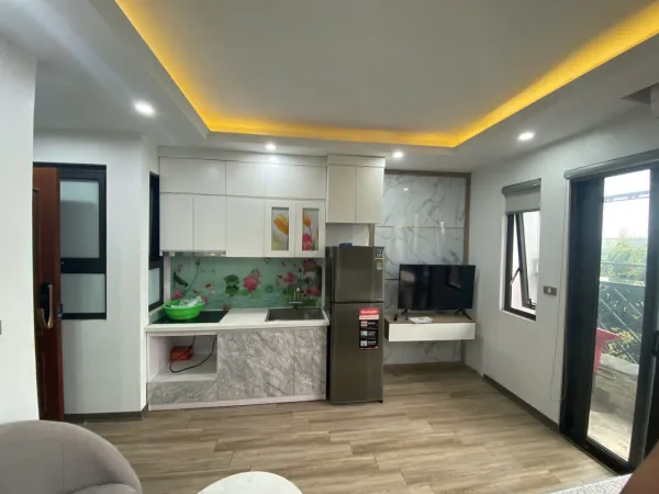 Cho thuê căn chung cư mini Studio ban công cực thoáng rộng, View hồ Tây bất tận. Chỉ 7tr